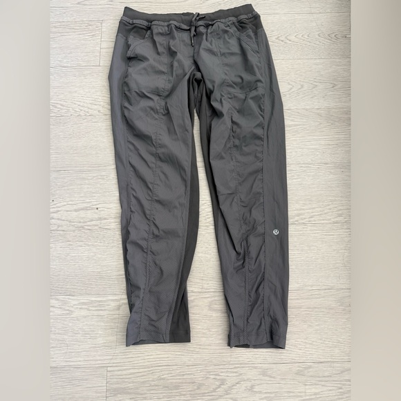 lululemon dance studio pants size 10 - Picture 1 of 3